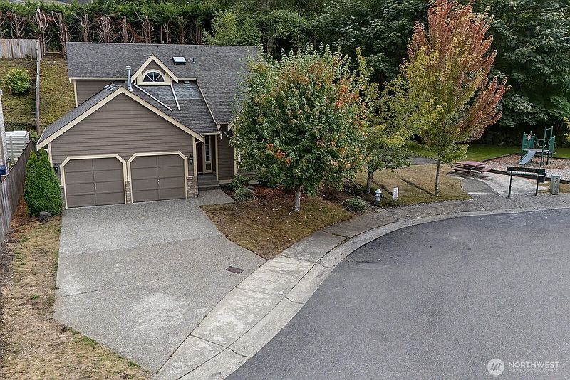 3rd image of 14733 SE 187th Circle