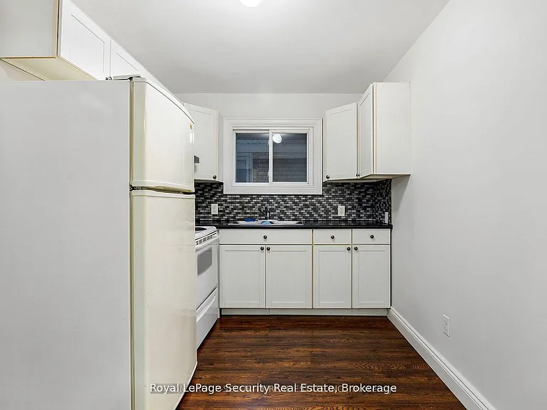 177 Clonmore Dr — Photo 4