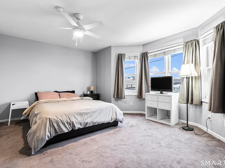 31 High St #4-2C — Photo 14