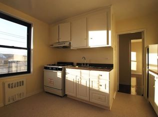 1039 Neilson St #1, Far Rockaway, NY 11691