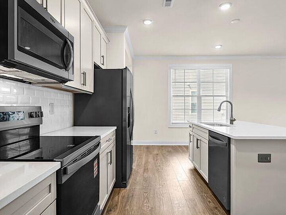 7th image of this home