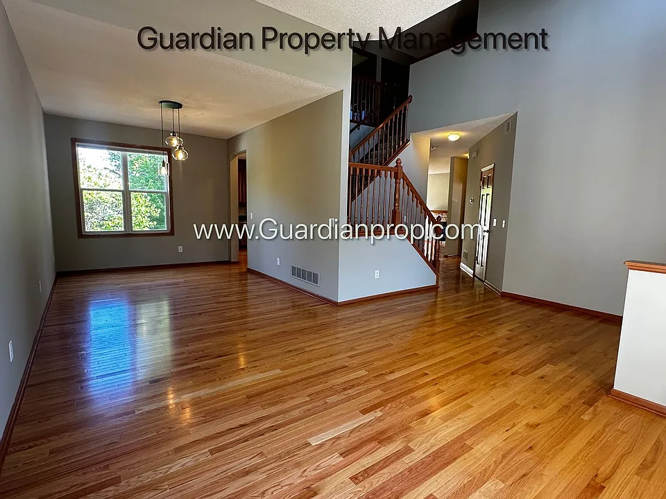 17740 48th Pl N