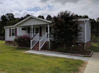 113 Hayes Dr, King, NC 27021