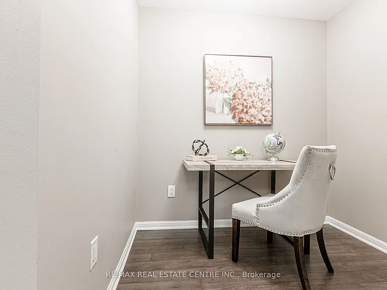 1045 Nadalin Hts #211 — Photo 22