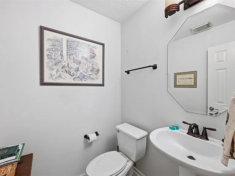 1010 Bringewood Chase Dr — Photo 13