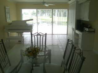 863 Niemen Dr, Palm Beach Gardens, FL 33410