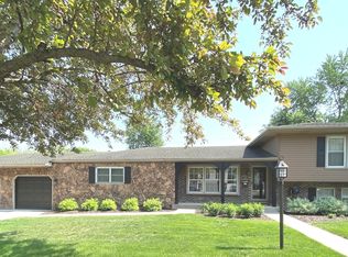 206 Meadows Rd S, Bourbonnais, IL 60914