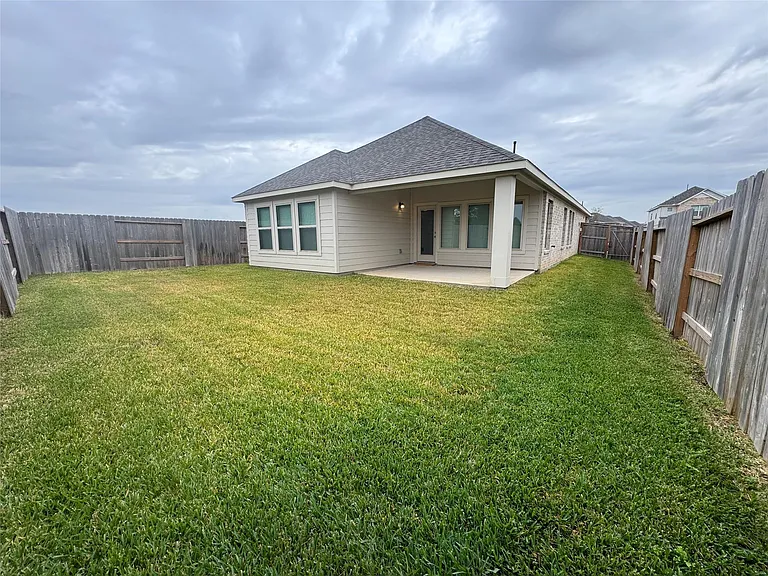 19232 Hazel Firs Ct — Photo 13