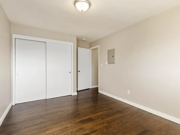 Rucker Court Apartments — Photo 20