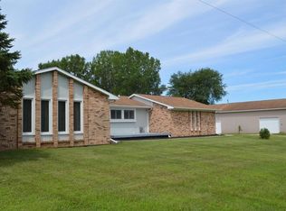 1350 Liebeck Rd, Chelsea, MI 48118