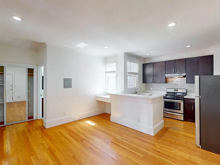 701 Fell St #14 — Photo 2