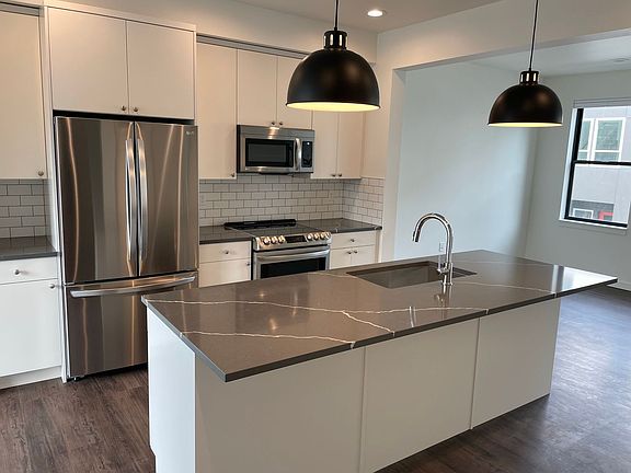 5th image of 5915 Sunset Ave #101