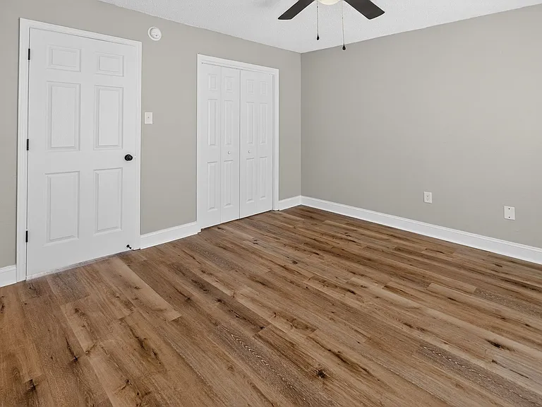Cypress Way — Photo 30