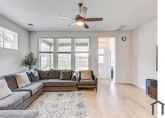 961 Oak Chase Way #37 — Photo 8