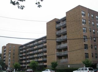 5900 Fulton Ave #3, Hempstead, NY 11550