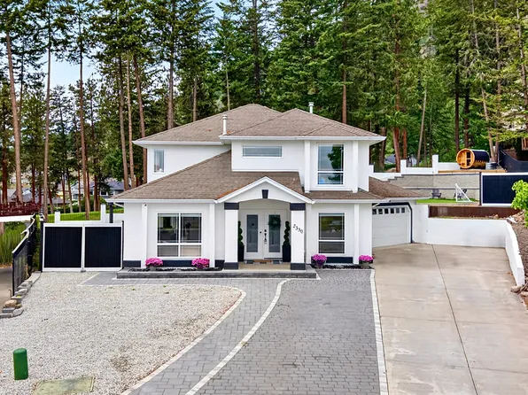 2330 Shannon Woods Dr, West Kelowna, BC V4T 2P1