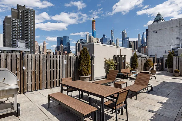 Sold by Compass | media 6