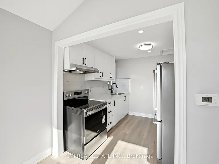 86 Adair Ave S — Photo 10