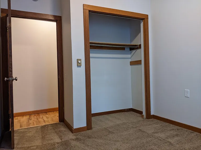 Cardinal Apartments — Photo 10