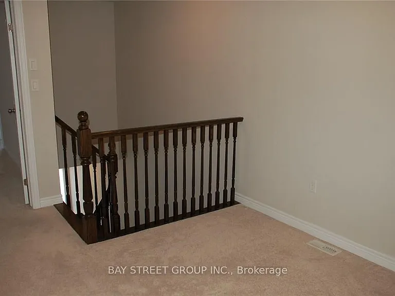 90 Raymond Rd #32 — Photo 10