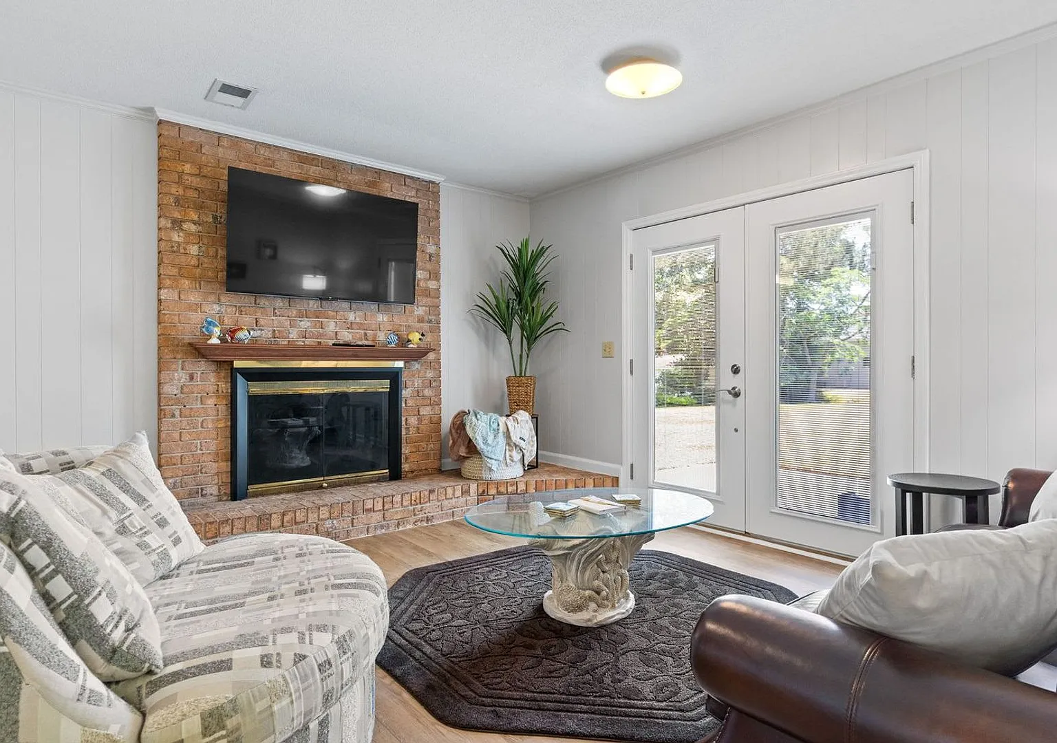 Horsin' Around | Furnished 3BR Midterm Rental in Wilmington — Photo 3