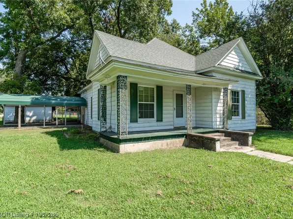 200 N Logan St, Charleston, AR 72933