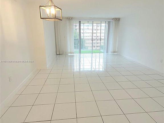 3rd image of 1770 NE 191st St #6161