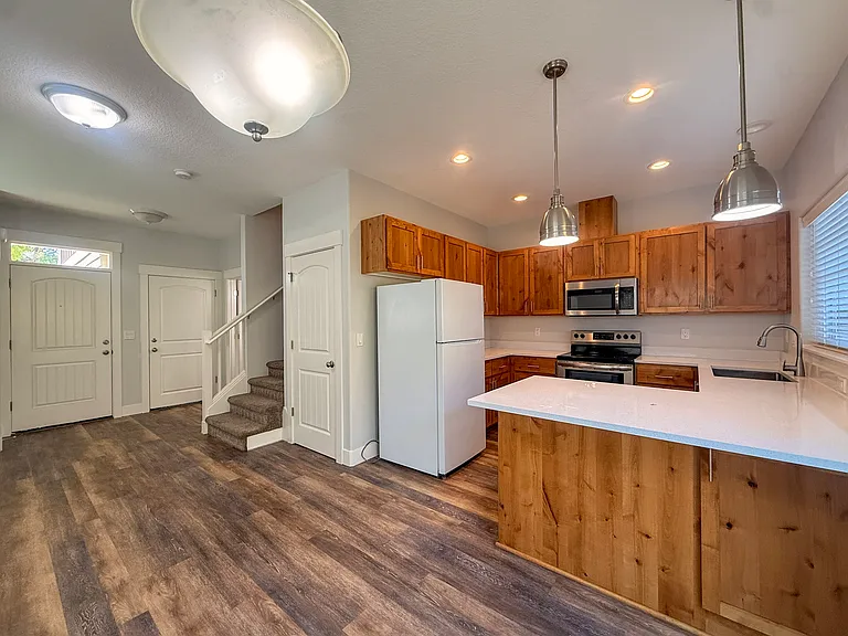 1069 Big Fir Pl S — Photo 7