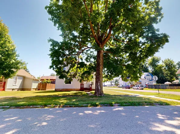301 N Henry St, Crestline, OH 44827