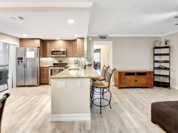 446 Piedmont J #446, Delray Beach, FL 33484