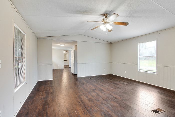 1st image of 111 Toussel Ct