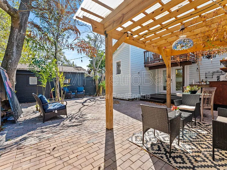 8505 N Lamar St #C — Photo 12