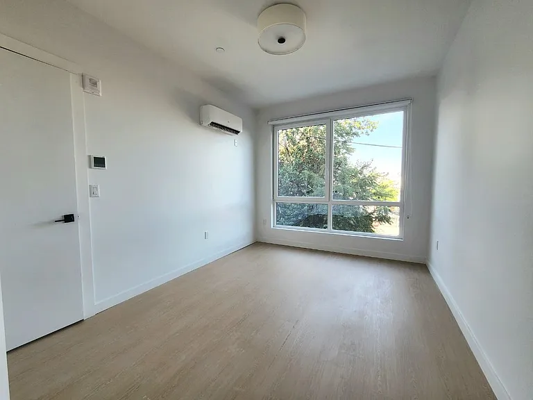 75 Webster St #101 — Photo 3