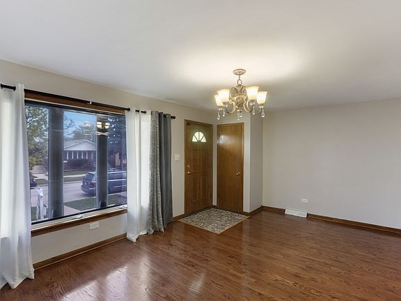 2nd image of 5108 S Moody Ave