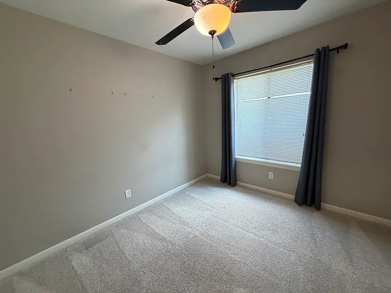 289 Honeysuckle Way — Photo 25