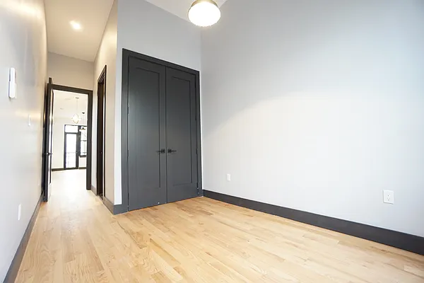 Rented by Rennit Inc. | media 60