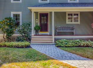 23 Rosemary Ln, Freeport, ME 04032