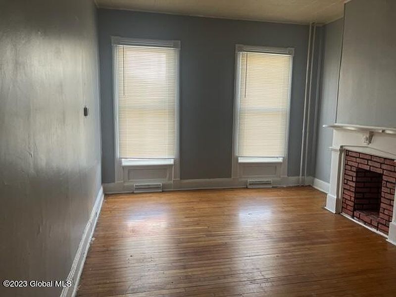 2nd image of 514 1st Street