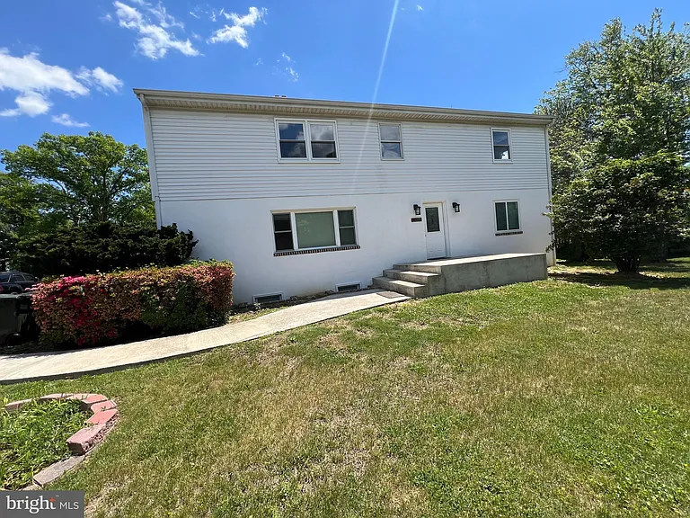 5309 Mitchell St — Photo 2
