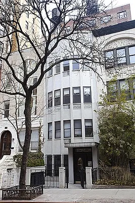 Sold by Modlin Group | media 21