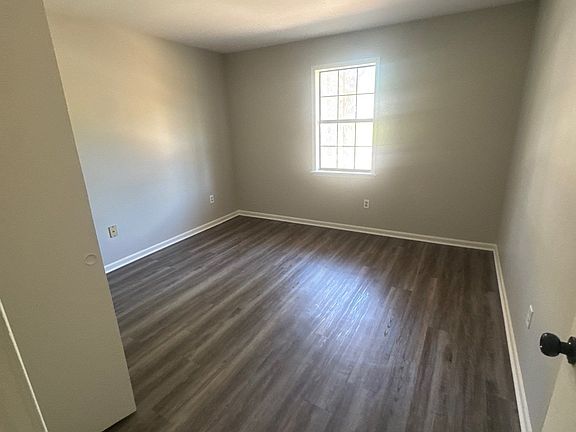 4th image of 207 Highland St APT 2
