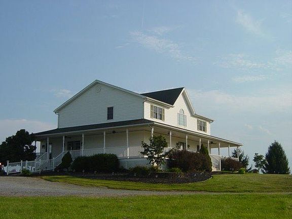 3rd image of 6214 Parker Ln