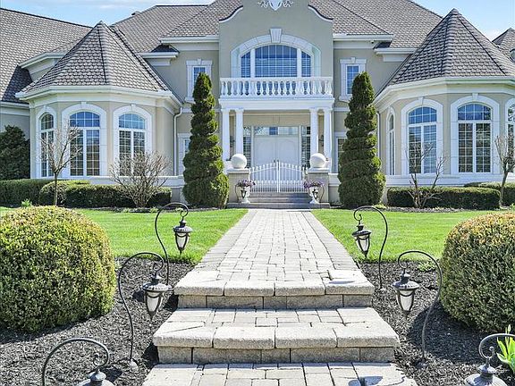 5th image of 1000 Bluestone Dr