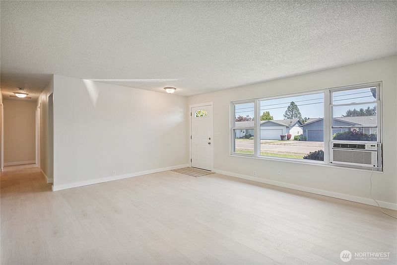 3rd image of 1703 33rd Avenue