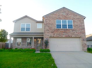 824 Pine Lake Dr, Greenwood, IN 46143