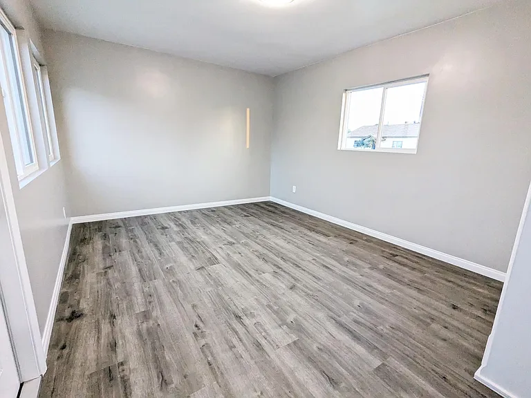 1835 W Colegrove Ave — Photo 26