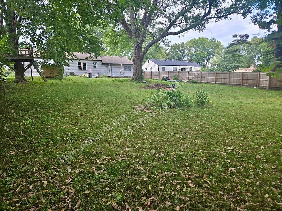 2nd image of 10219 W 56th St