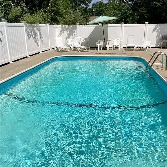 7 Wake Robin Rd #308 — Photo 2