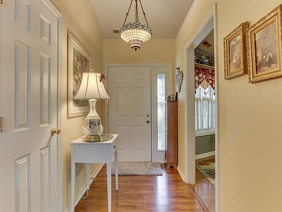 4th image of 6604 Sparrowood Blvd