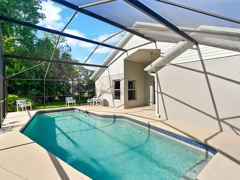 1033 Lake Davenport Blvd — Photo 23